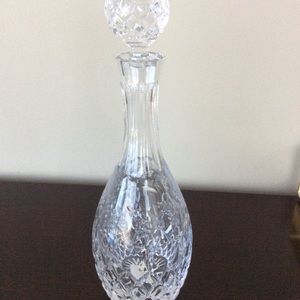 Crystal wine decanter